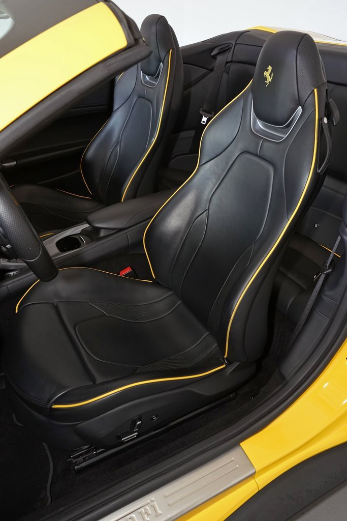 Used 2023 Ferrari Portofino M image 11