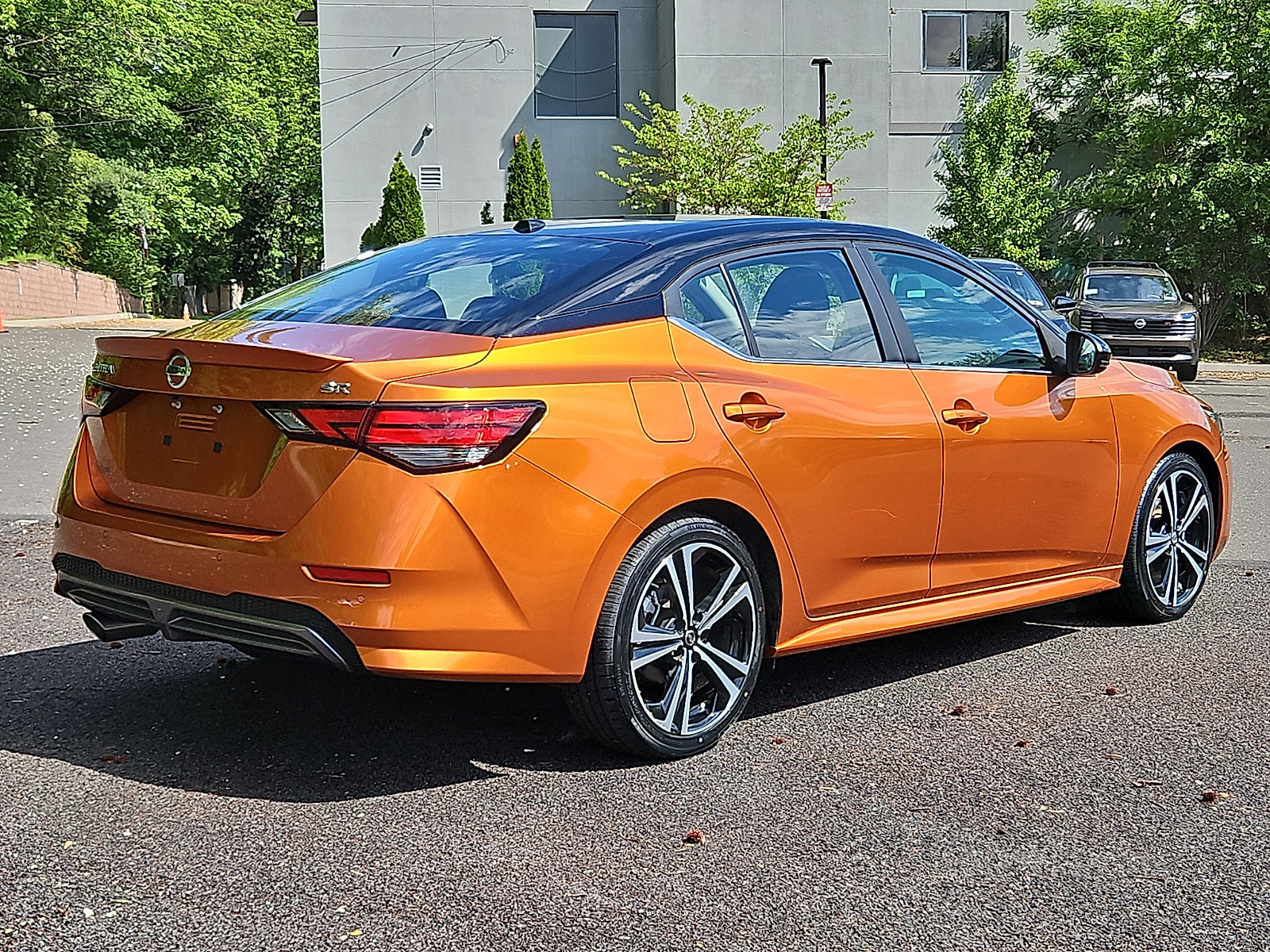 Certified 2023 Nissan Sentra SR w/ Electronics Package FWD image 6