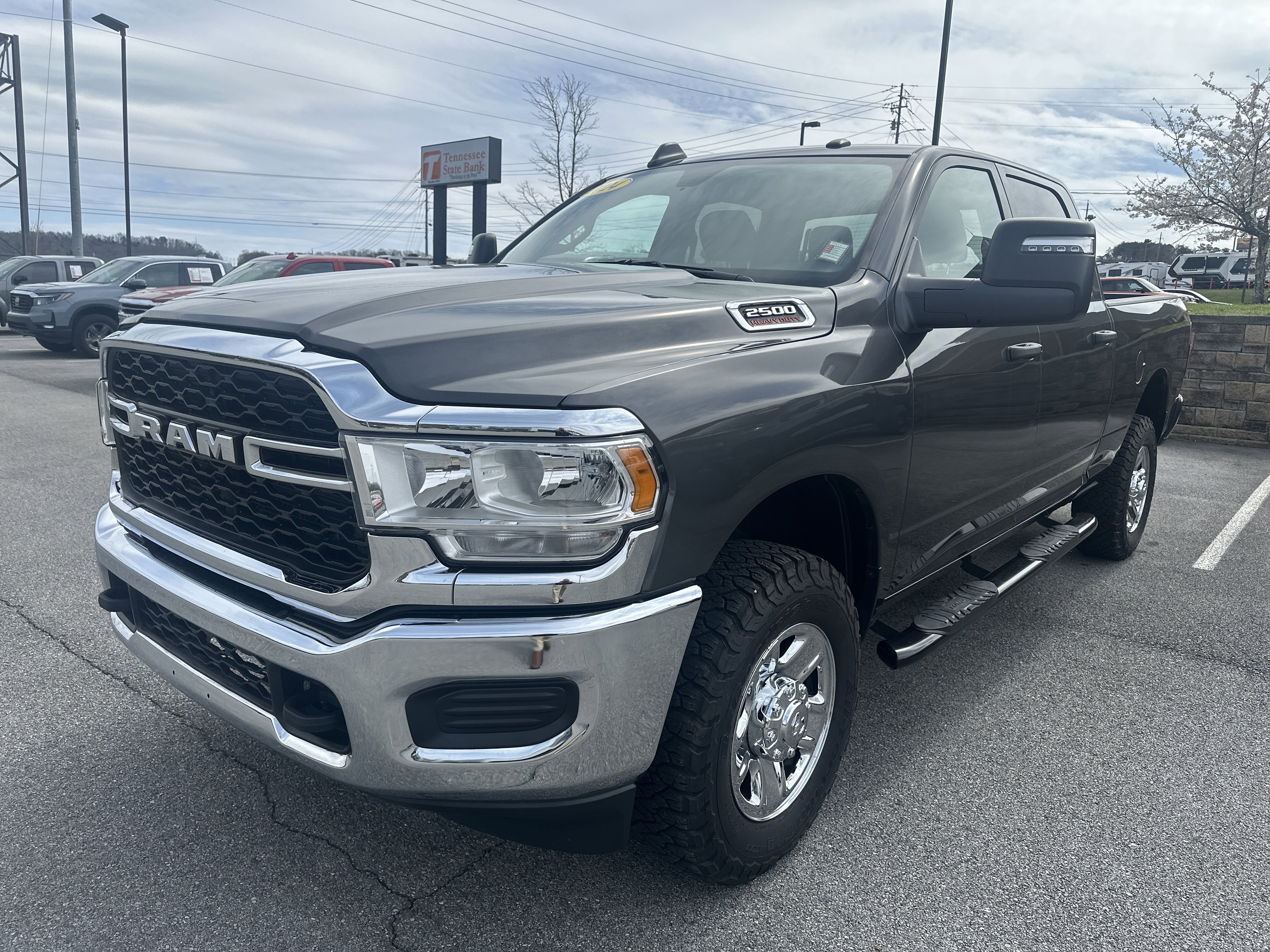 Used 2024 RAM 2500 Tradesman w/ Chrome Appearance Group AWD/4WD image 2