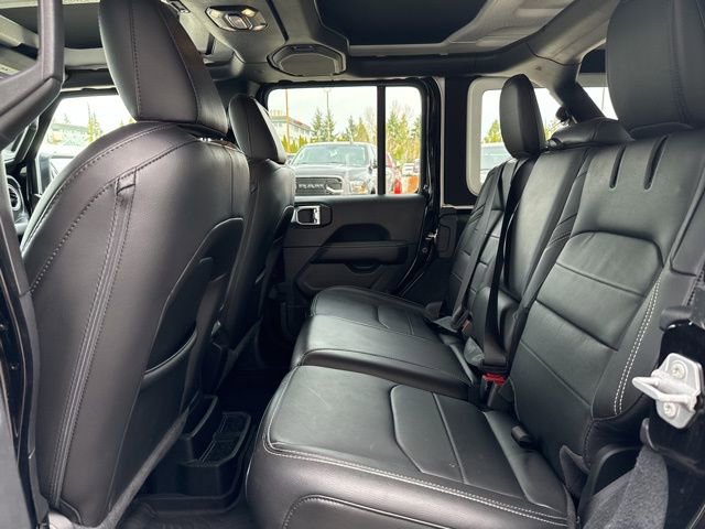 Used 2022 Jeep Wrangler Unlimited Sahara w/ Cold Weather Group image 18