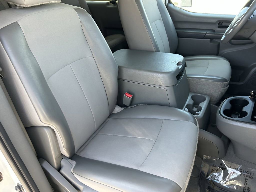Used 2016 Nissan NV 3500 SV w/ SV Technology Package image 10