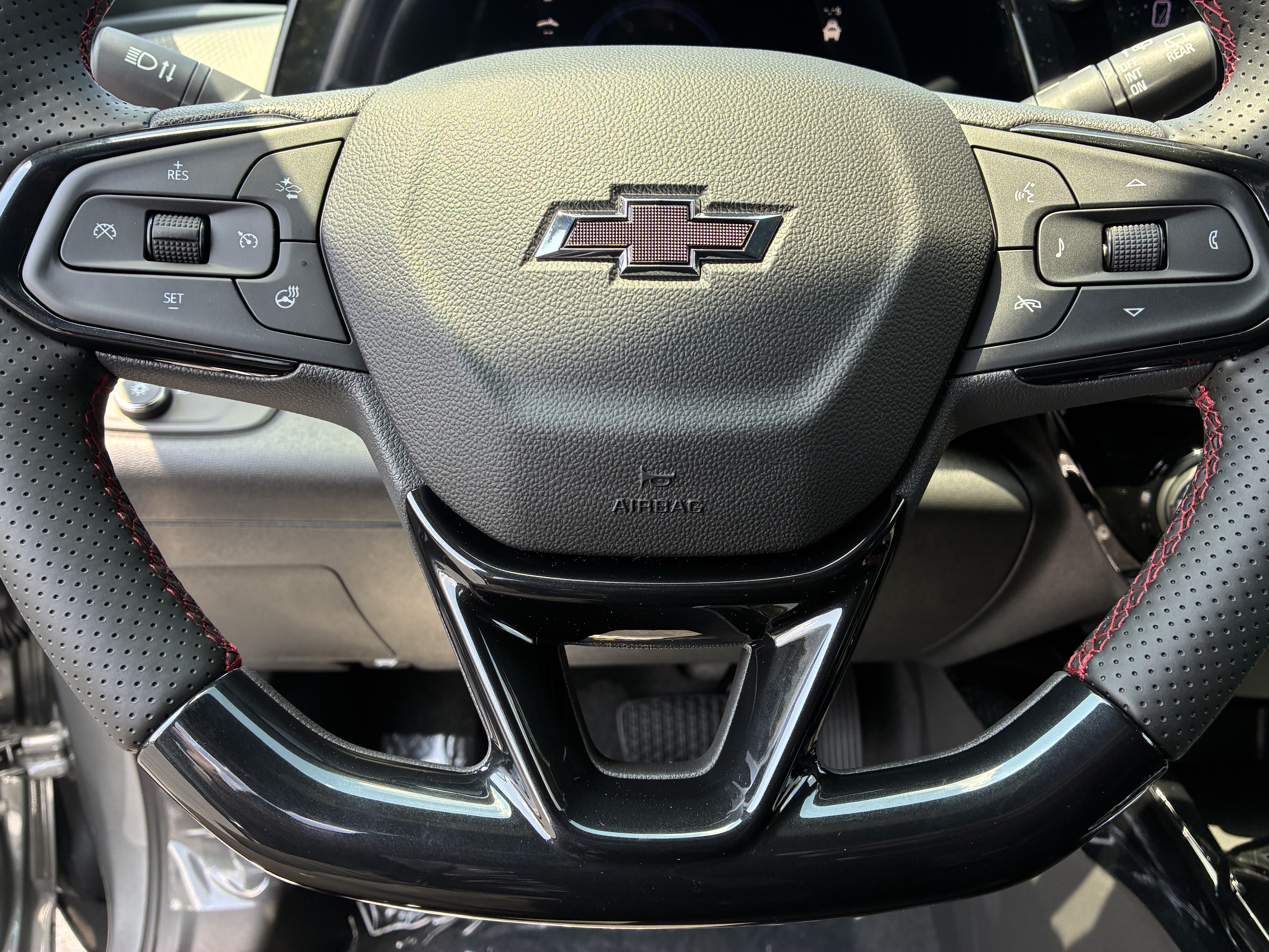 New 2026 Chevrolet Trax RS w/ Driver Confidence Package FWD image 27