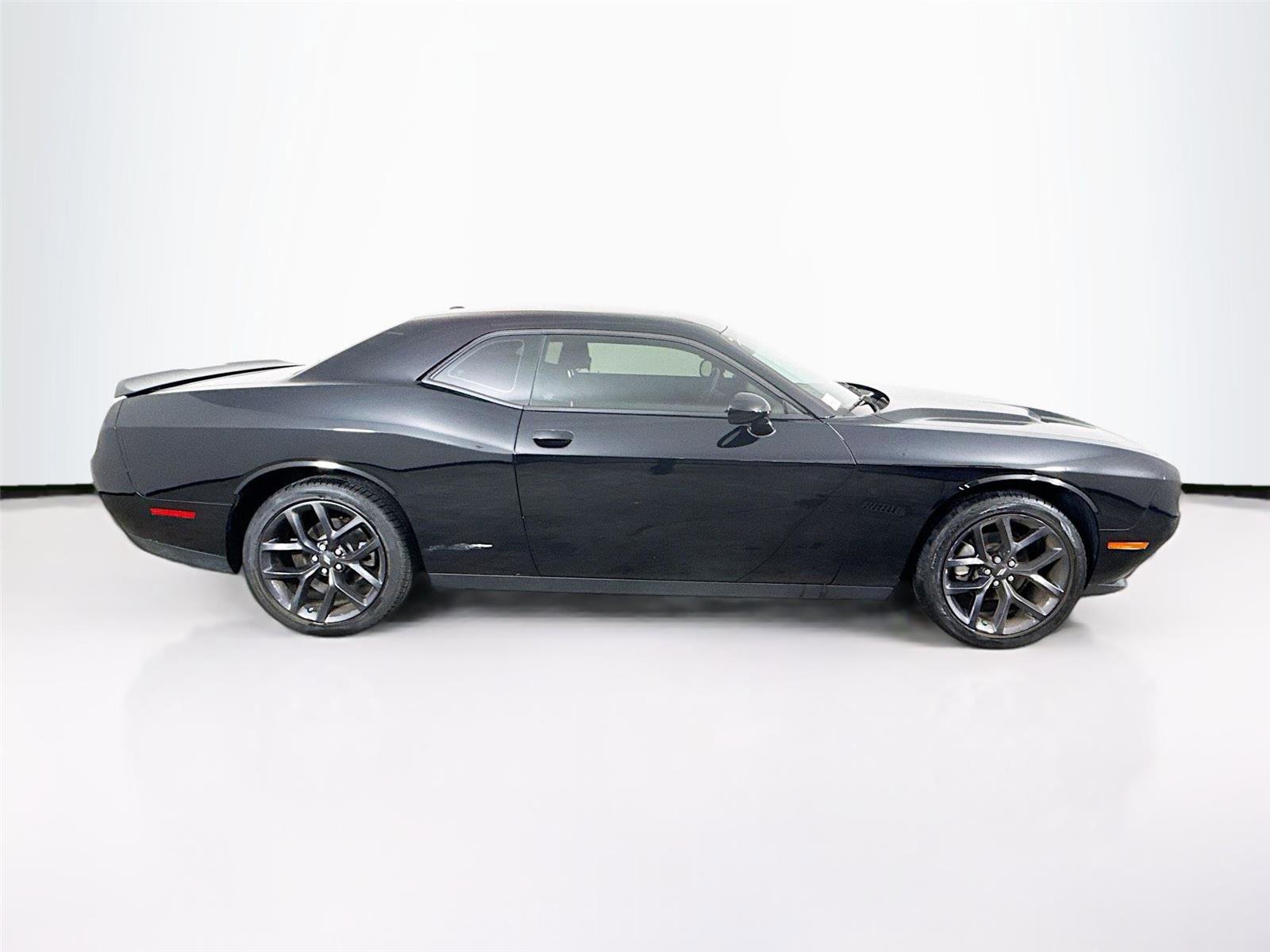 Used 2023 Dodge Challenger SXT w/ Blacktop Package RWD image 6