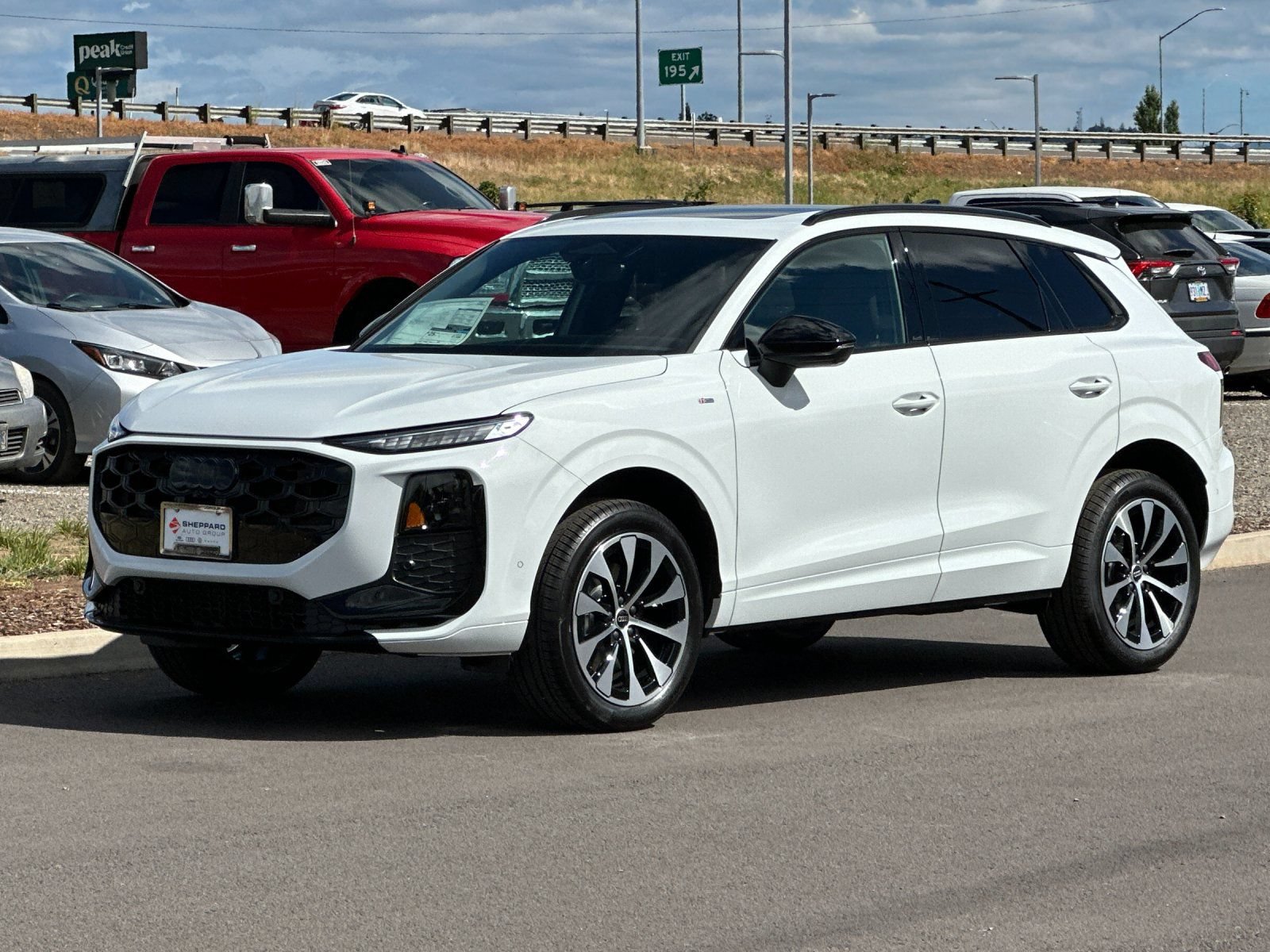 New 2026 Audi Q3 quattro 2.0T AWD/4WD image 7