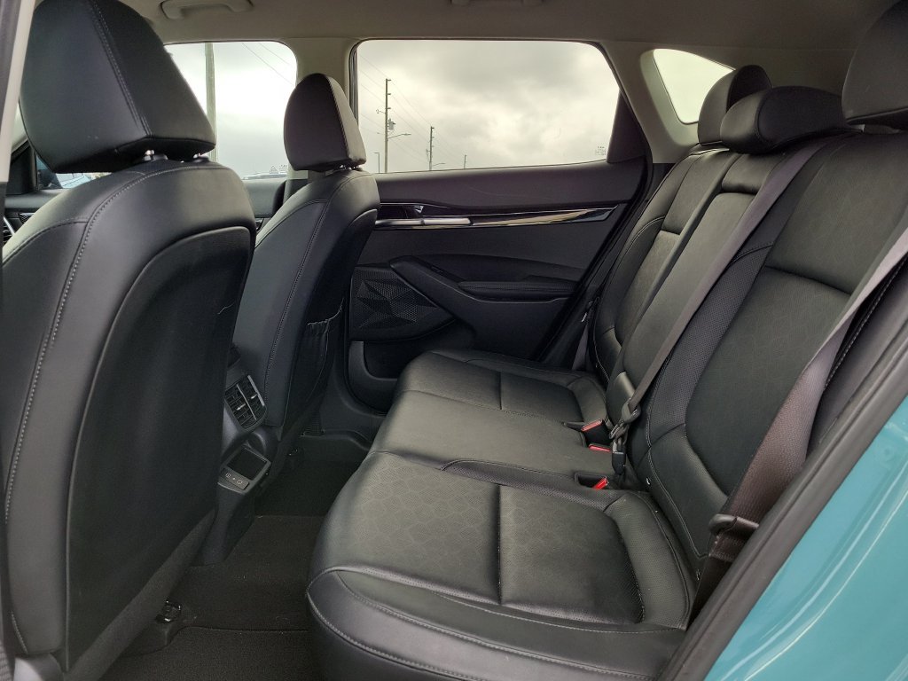Used 2024 Kia Seltos EX FWD image 8