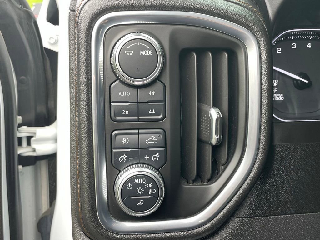 Used 2021 GMC Sierra 1500 AT4 w/ AT4 Value Package AWD/4WD image 36