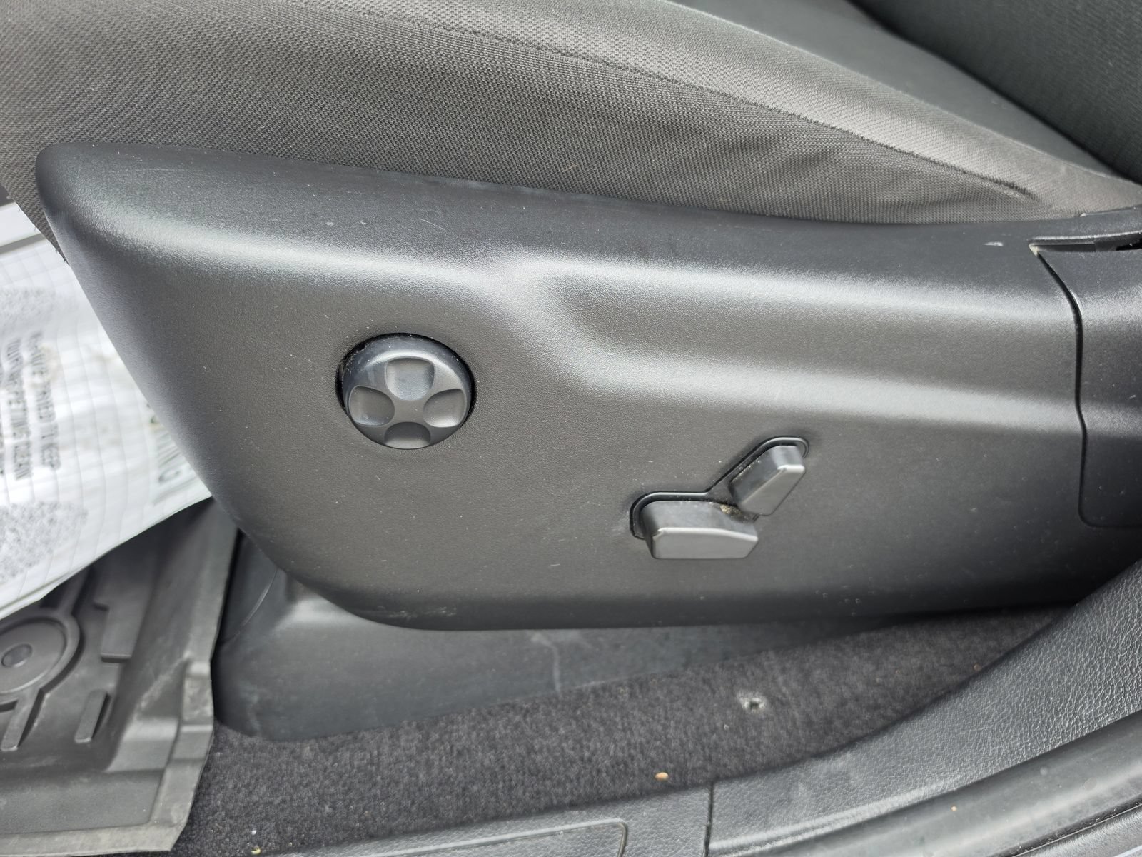 Used 2021 Jeep Grand Cherokee Laredo RWD image 22