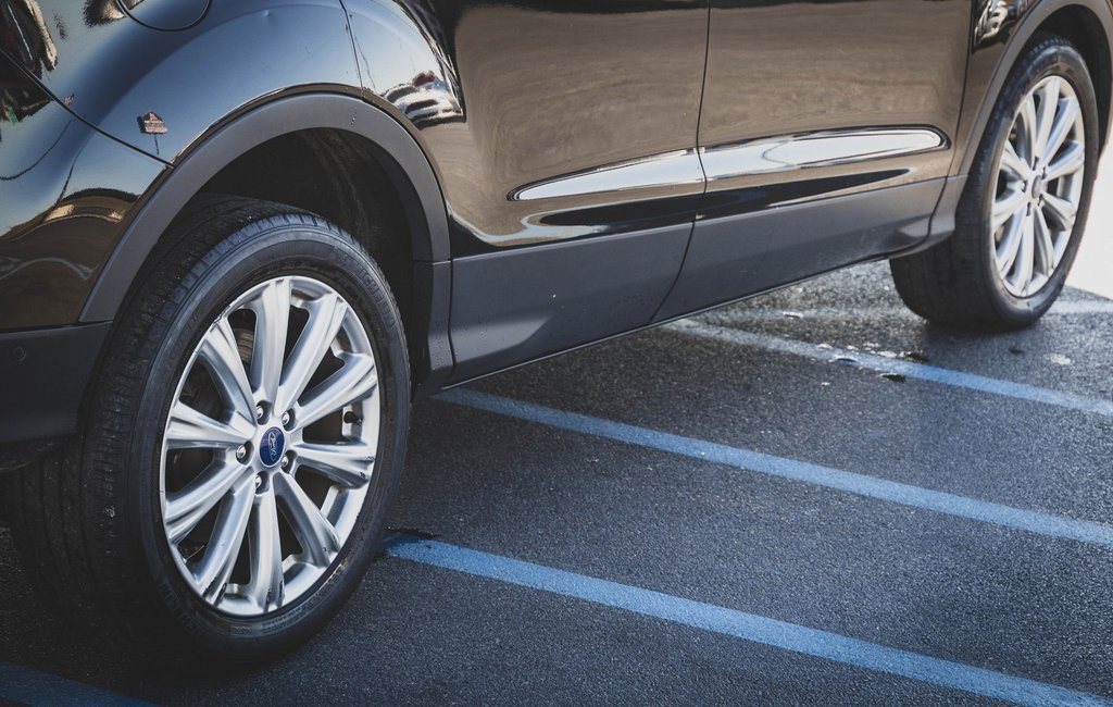 Used 2018 Ford Escape Titanium w/ Ford Safe & Smart Package image 31