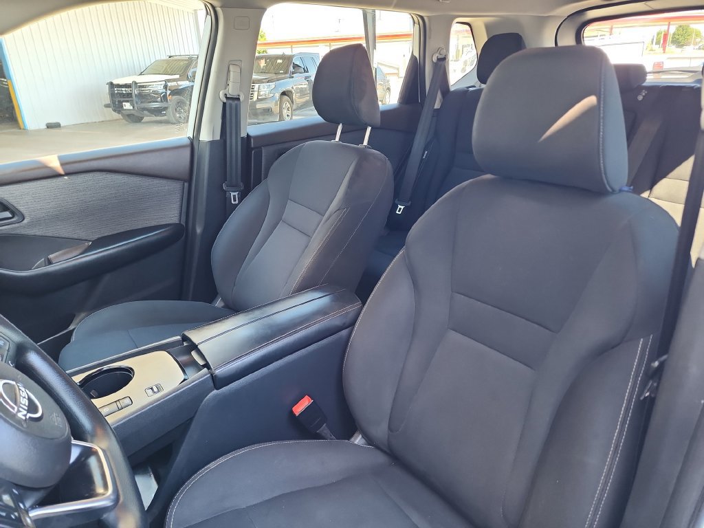 Used 2023 Nissan Rogue S FWD image 11