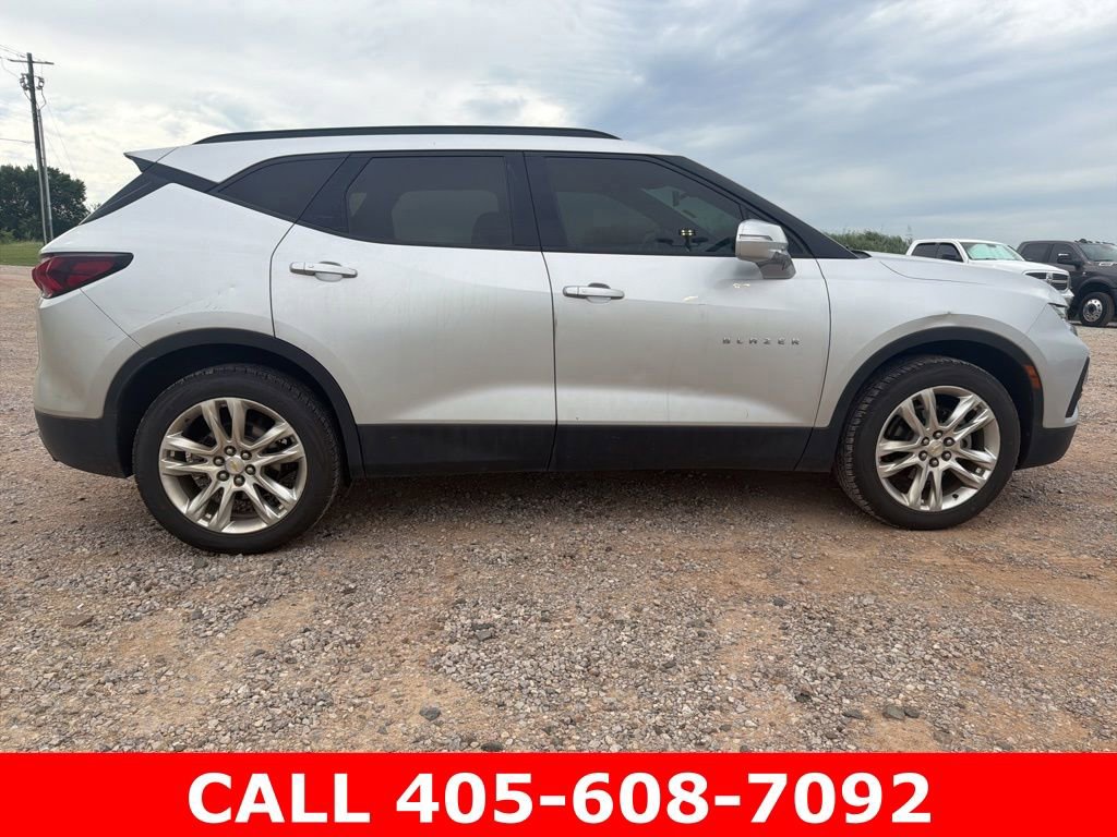 Used 2020 Chevrolet Blazer LT FWD image 2