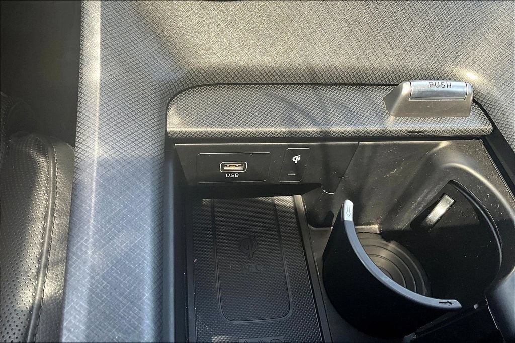 Used 2024 Hyundai Palisade Limited FWD image 26
