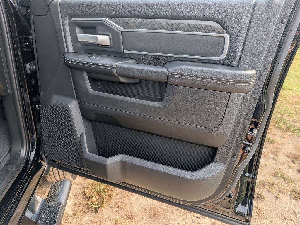 New 2026 RAM 3500 Big Horn AWD/4WD image 30