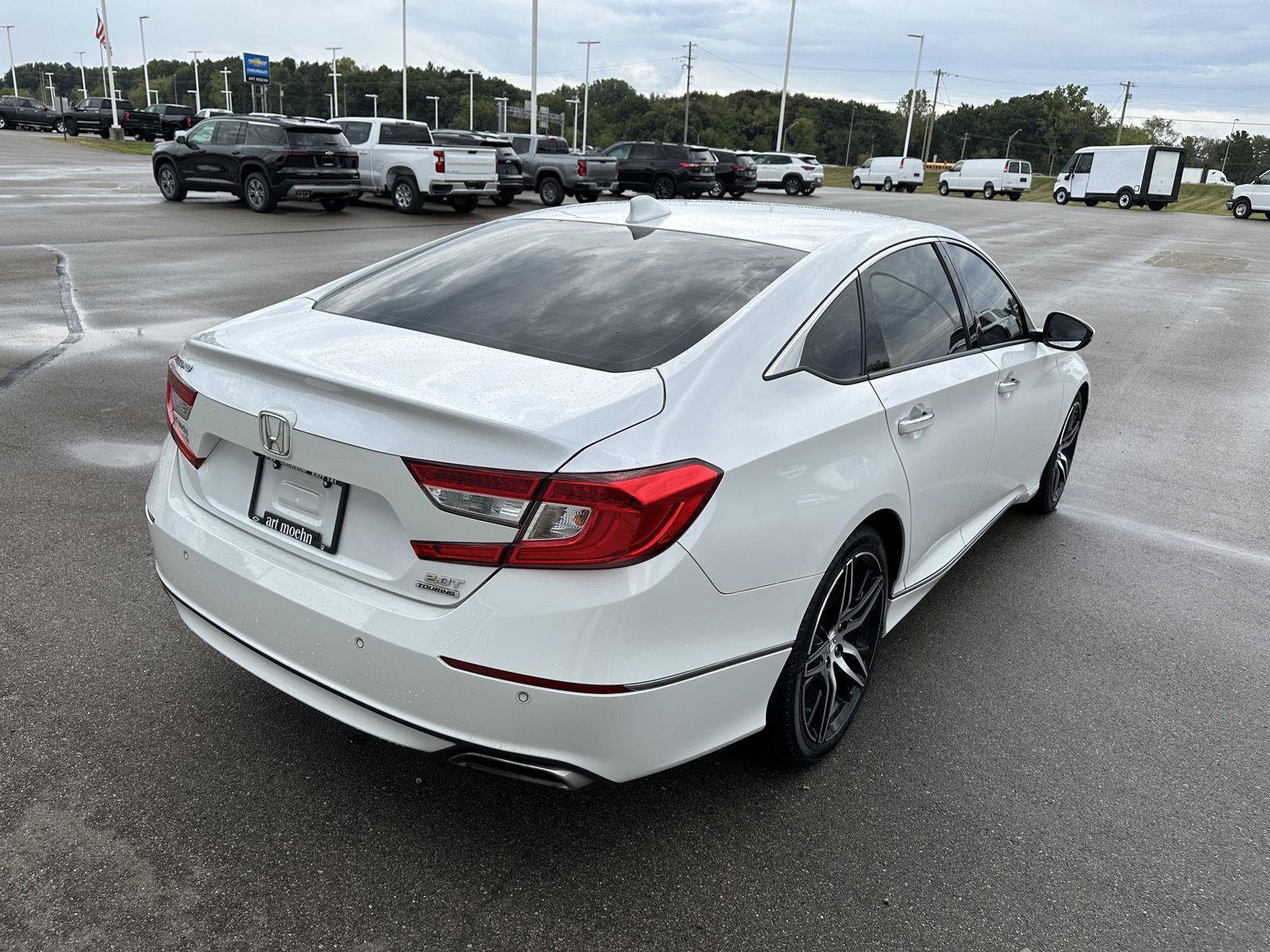 Used 2022 Honda Accord Touring image 9
