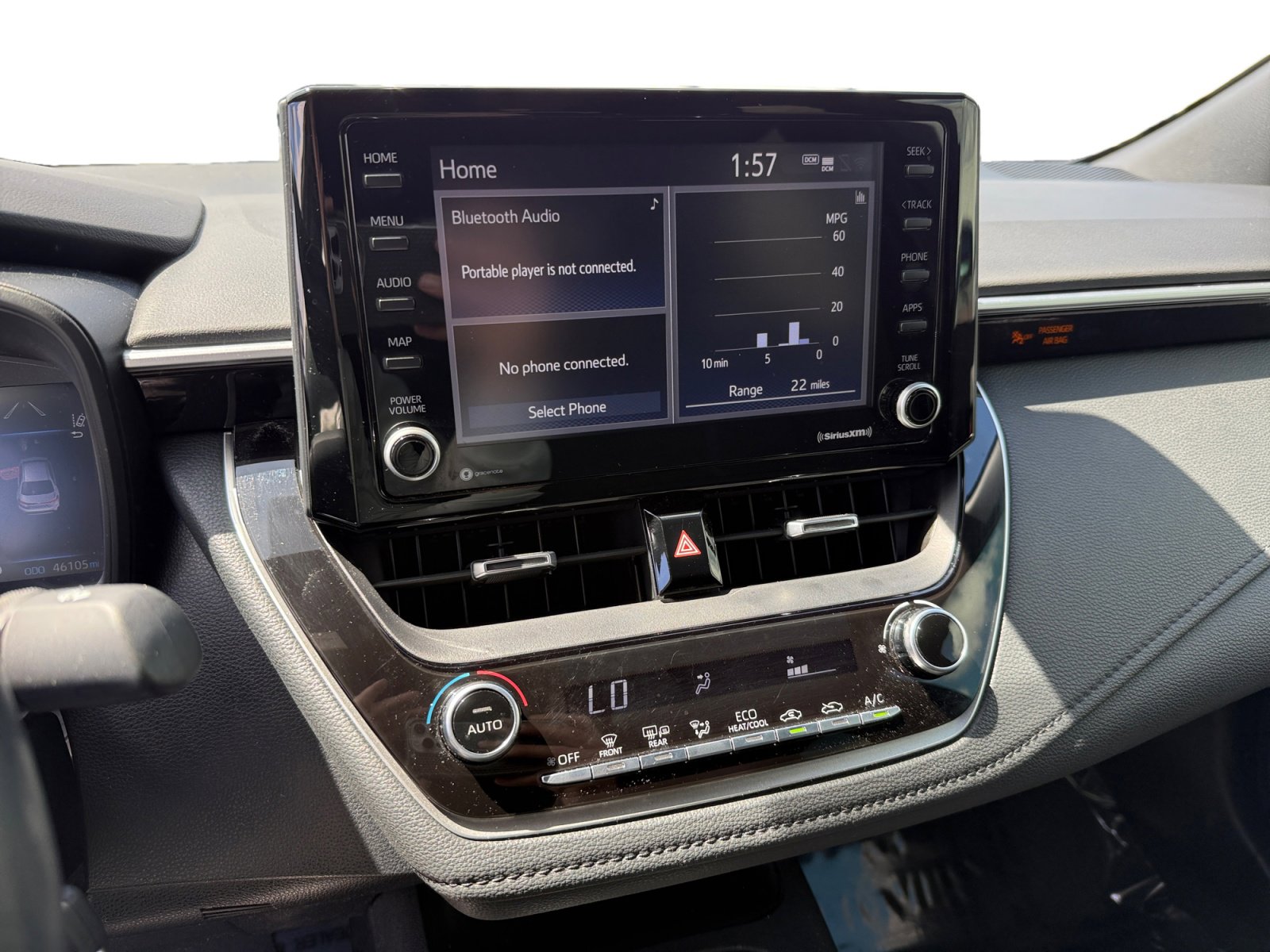 Used 2022 Toyota Corolla SE w/ Carpet Mat Package (TMS) image 12