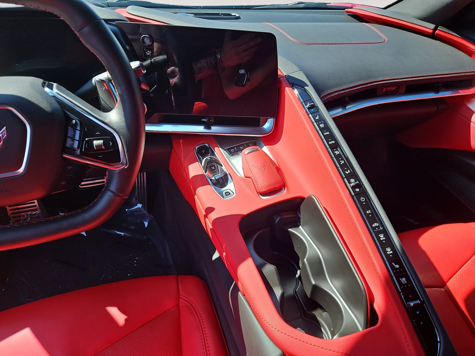 Used 2024 Chevrolet Corvette Stingray Preferred Cpe w/ Z51 Performance Package RWD image 11