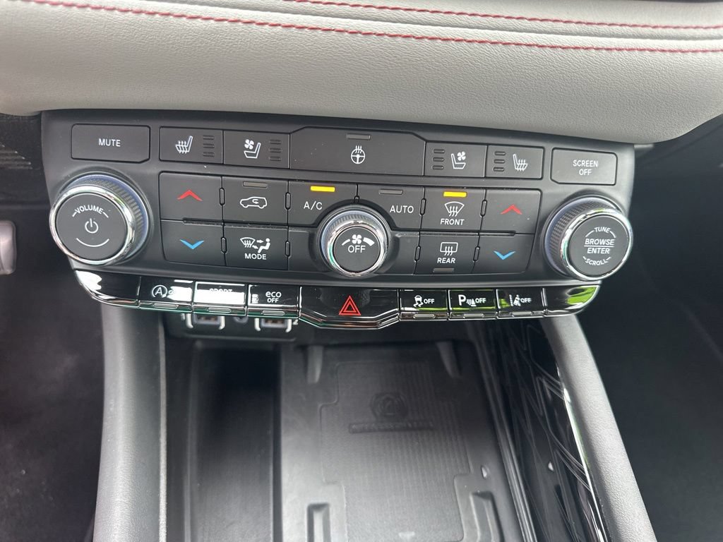 Used 2024 Dodge Durango Citadel AWD/4WD image 16