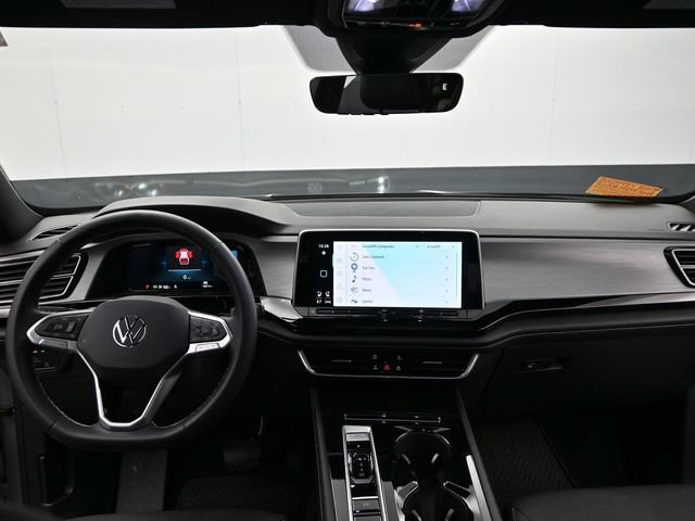 Used 2024 Volkswagen Atlas Cross Sport SE image 15