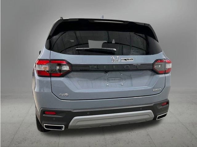 New 2025 Honda Pilot Touring image 4