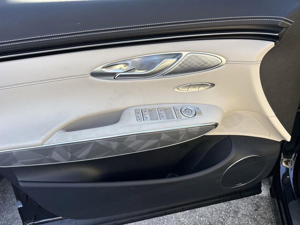 Used 2025 Genesis GV70 3.5T Sport w/ Sport Advanced Package image 22