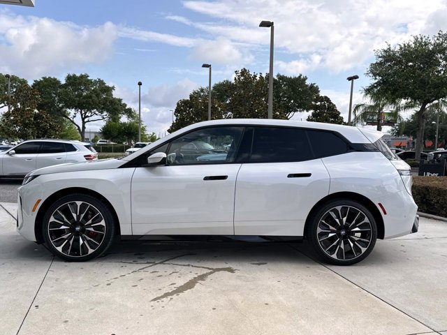 Used 2026 BMW iX xDrive45 w/ M Sport Package AWD/4WD image 6
