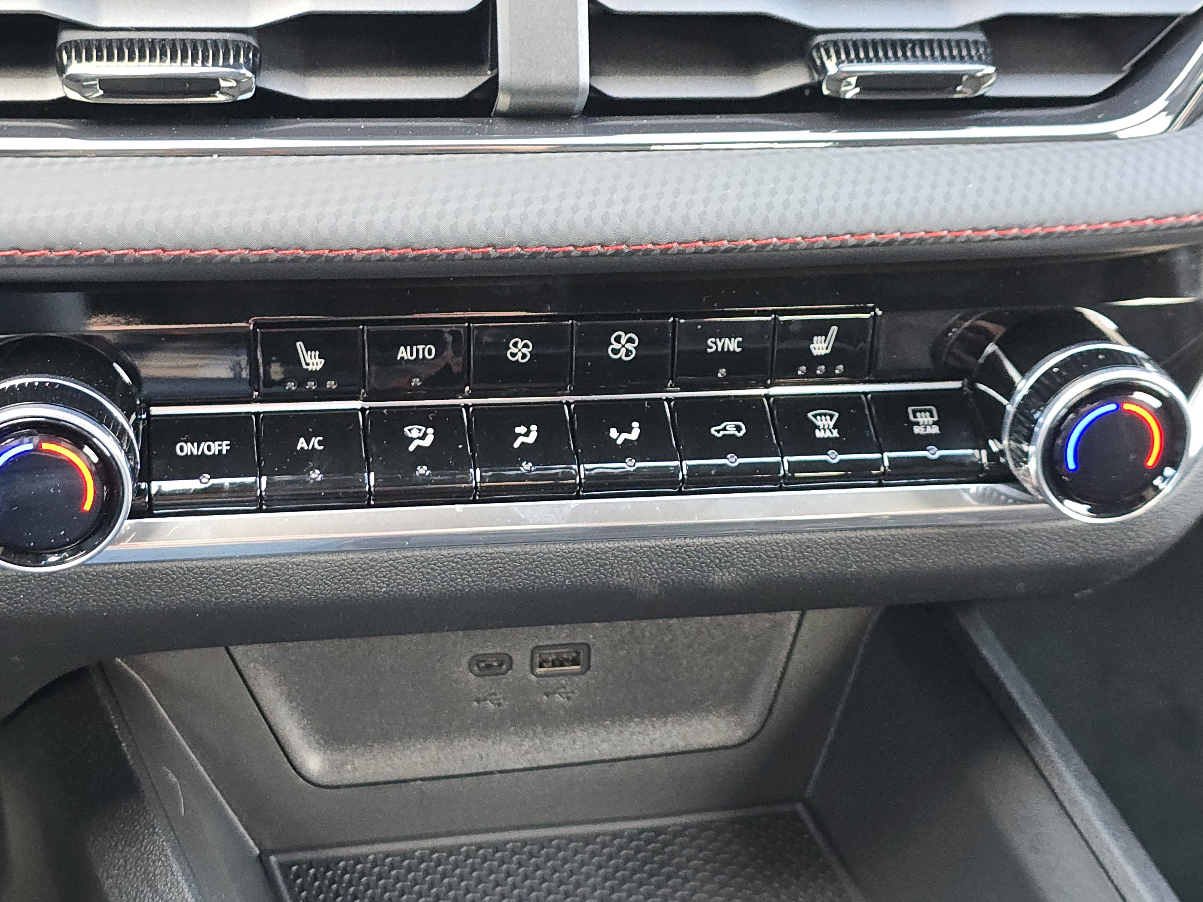 New 2026 Chevrolet Equinox RS w/ Safety and Technology Package image 20