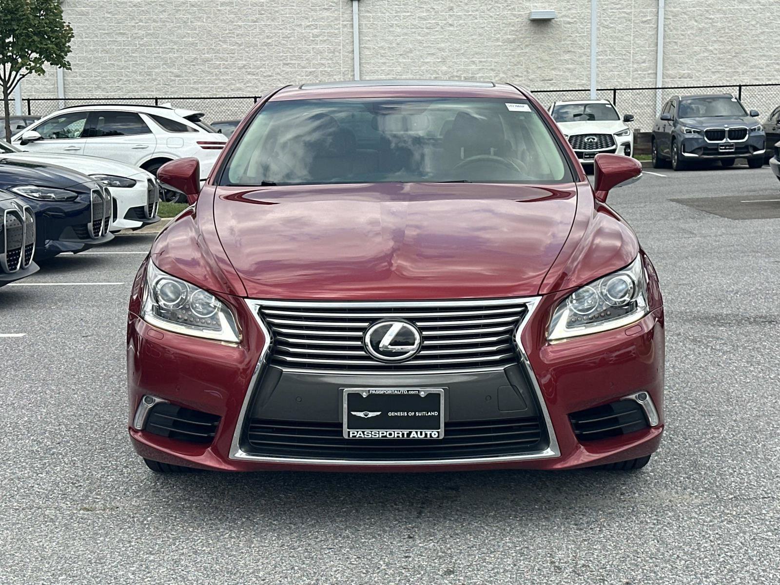 Used 2015 Lexus LS 460 AWD w/ Comfort Package image 2