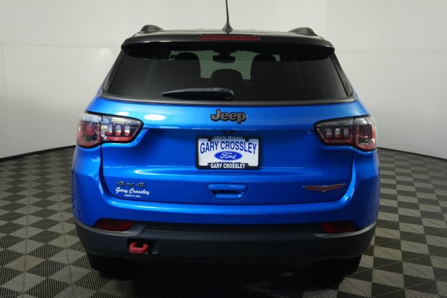 Used 2020 Jeep Compass Trailhawk w/ Cold Weather Group AWD/4WD image 4