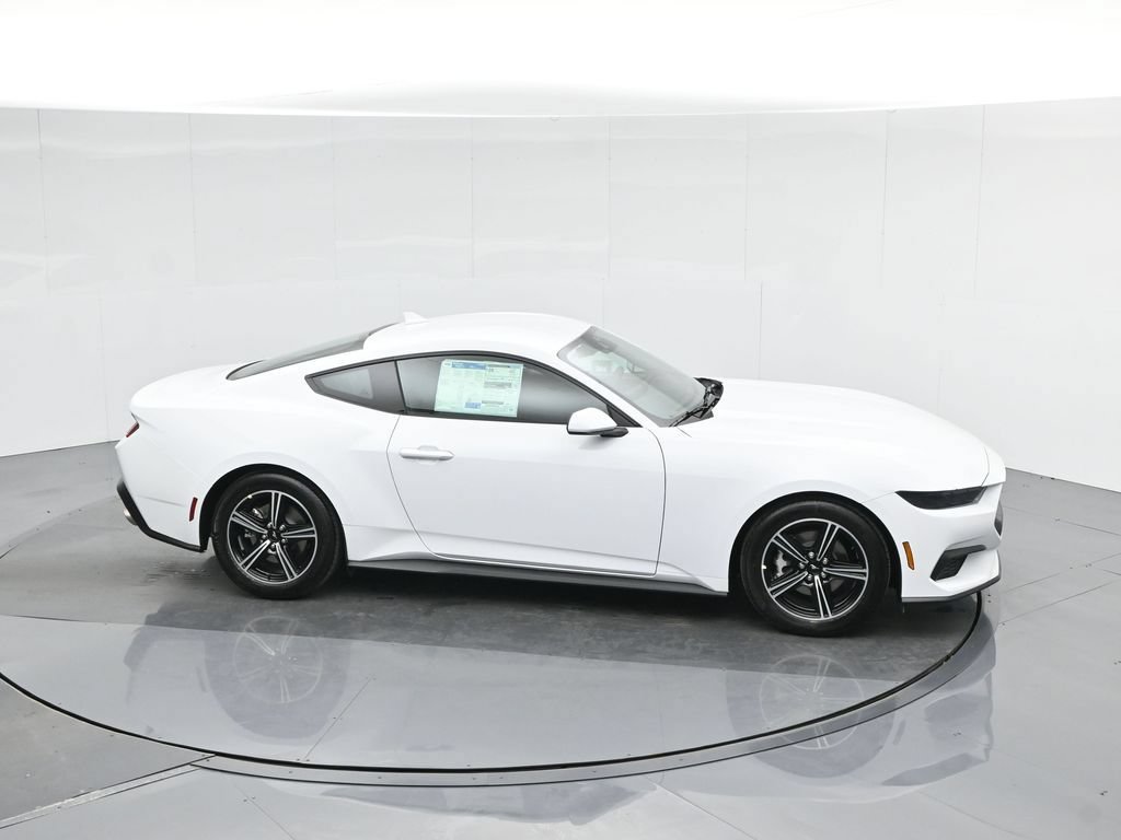 Used 2025 Ford Mustang Coupe RWD image 50