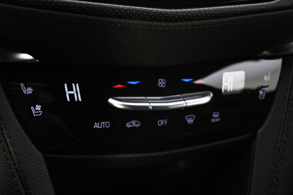 Certified 2023 Cadillac XT5 Sportv w/ Technology Package AWD/4WD image 32