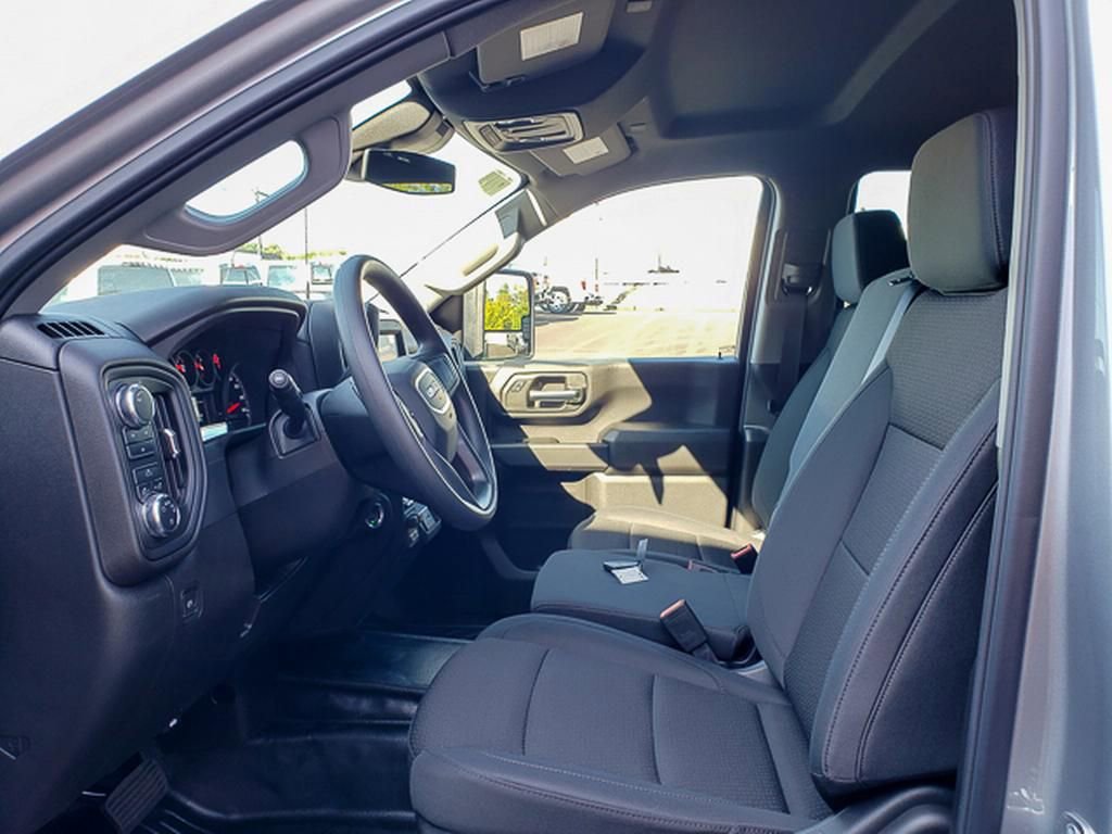 New 2026 GMC Sierra 3500 Pro w/ Convenience Package image 7