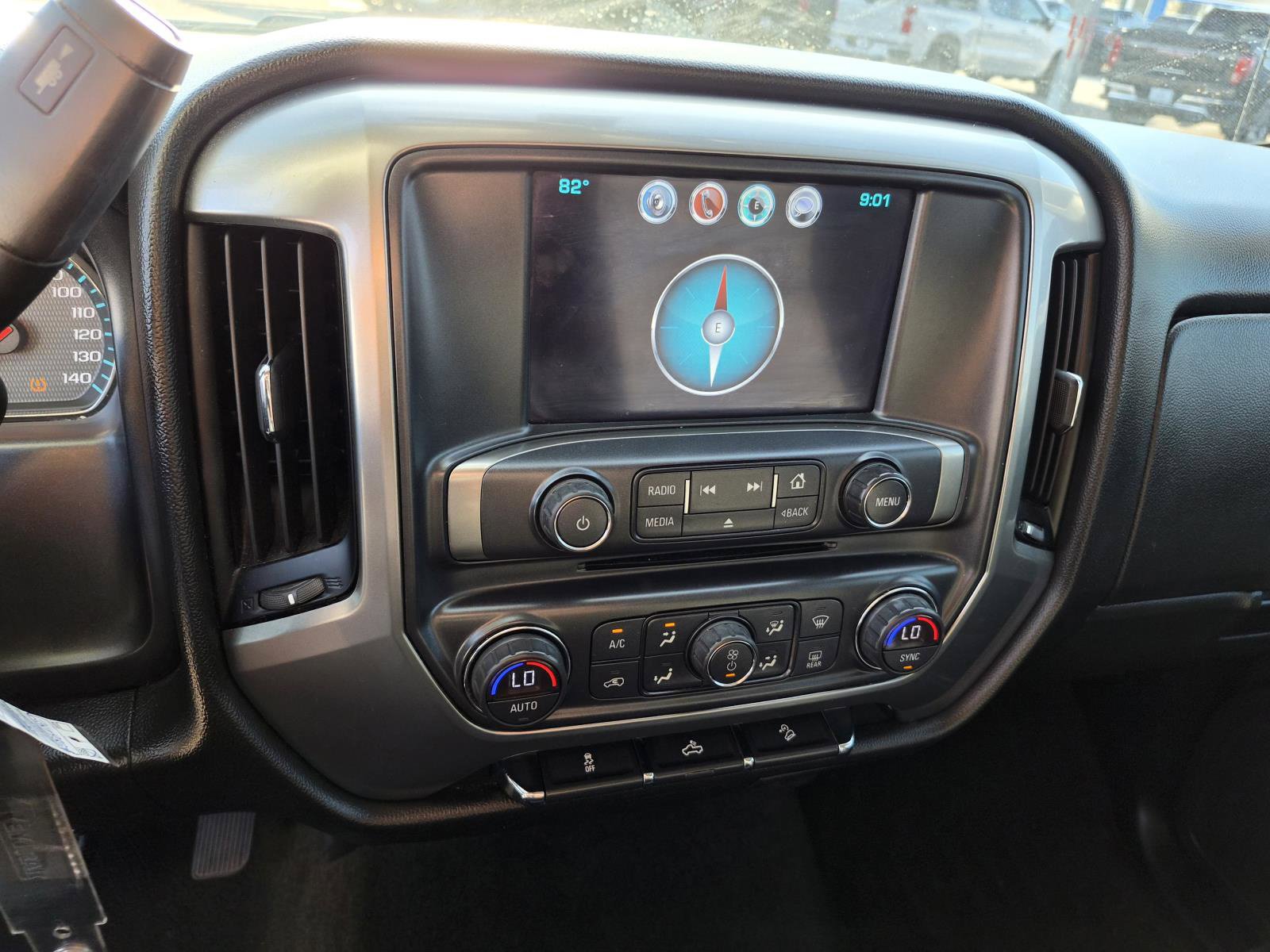 Used 2017 Chevrolet Silverado 1500 LT w/ Redline Edition AWD/4WD image 19