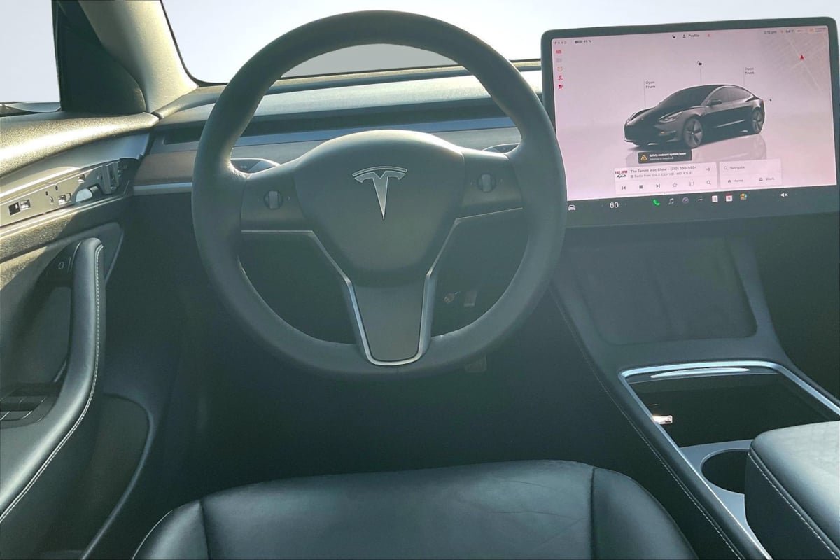 Used 2022 Tesla Model 3 Long Range AWD/4WD image 5