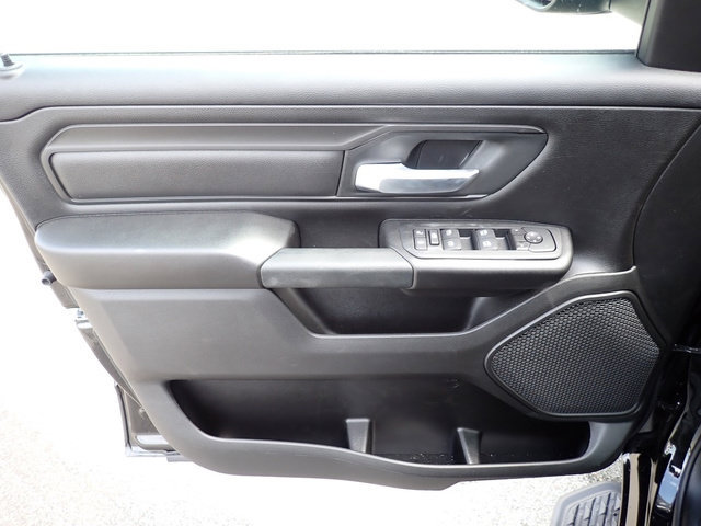 New 2026 RAM 1500 Express AWD/4WD image 17
