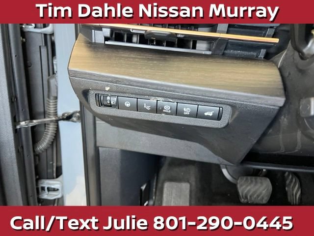 Used 2024 Nissan Ariya AWD image 23