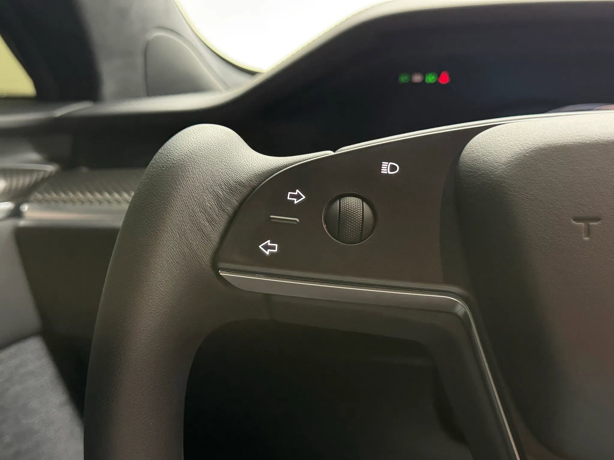 Used 2021 Tesla Model S Plaid image 25