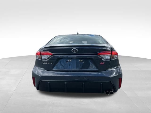 Used 2023 Toyota Corolla SE w/ SE Premium Package image 8