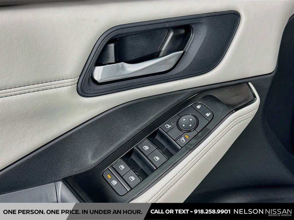 New 2026 Nissan Rogue Dark Armor FWD image 17
