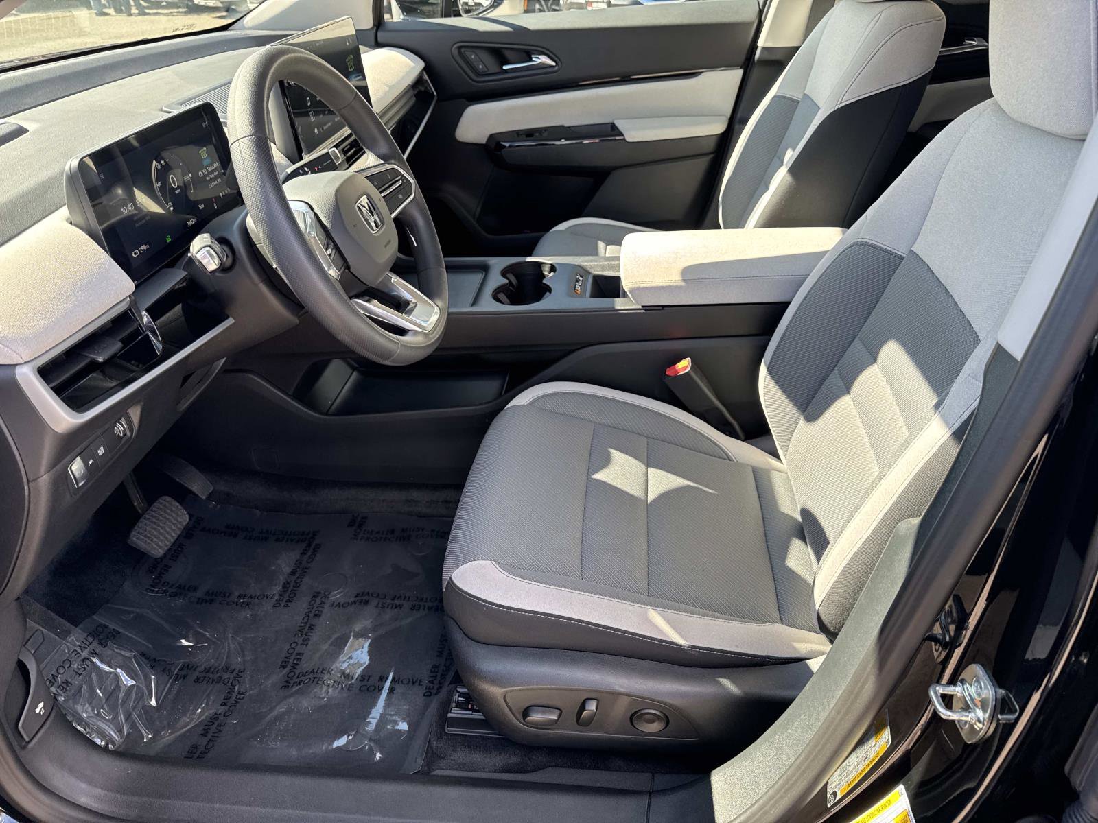 Used 2025 Honda Prologue EX image 17