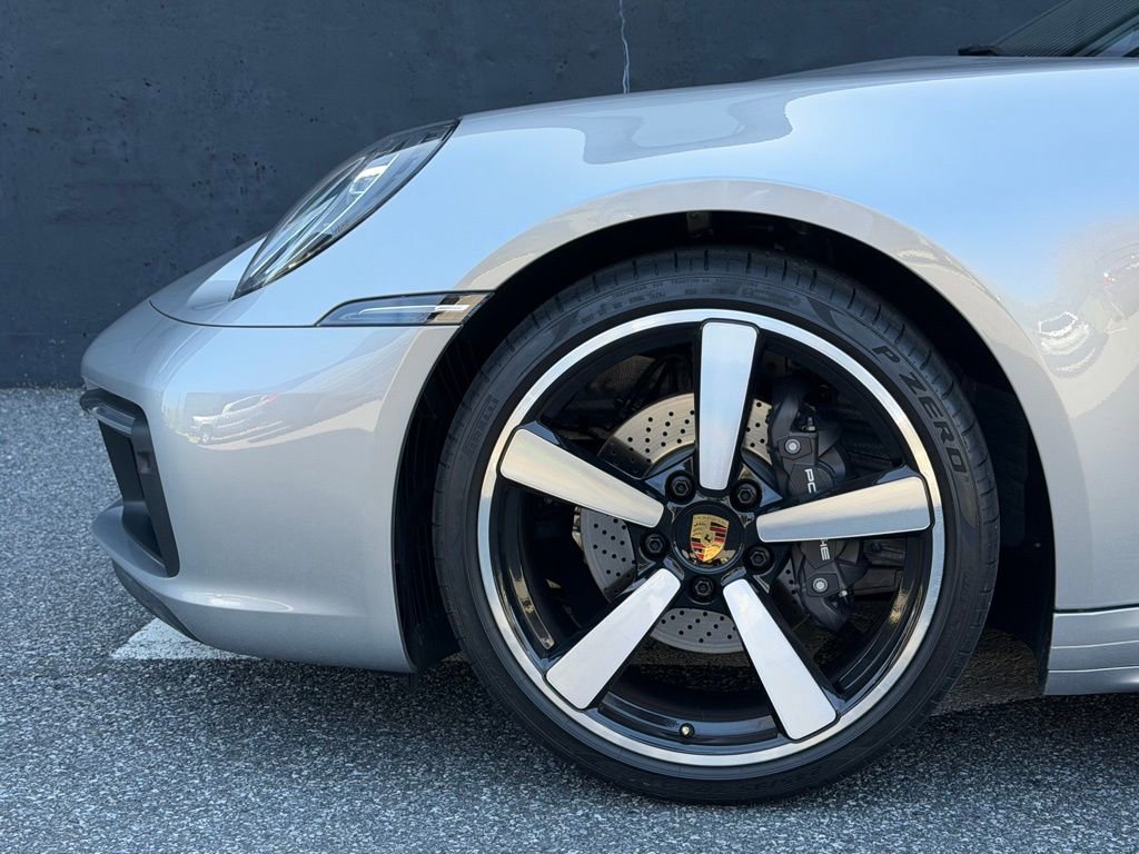 Certified 2024 Porsche 911 Carrera RWD image 14
