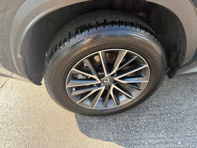 Used 2025 Lexus NX 250 FWD w/ Accessory Package (Z2) image 39