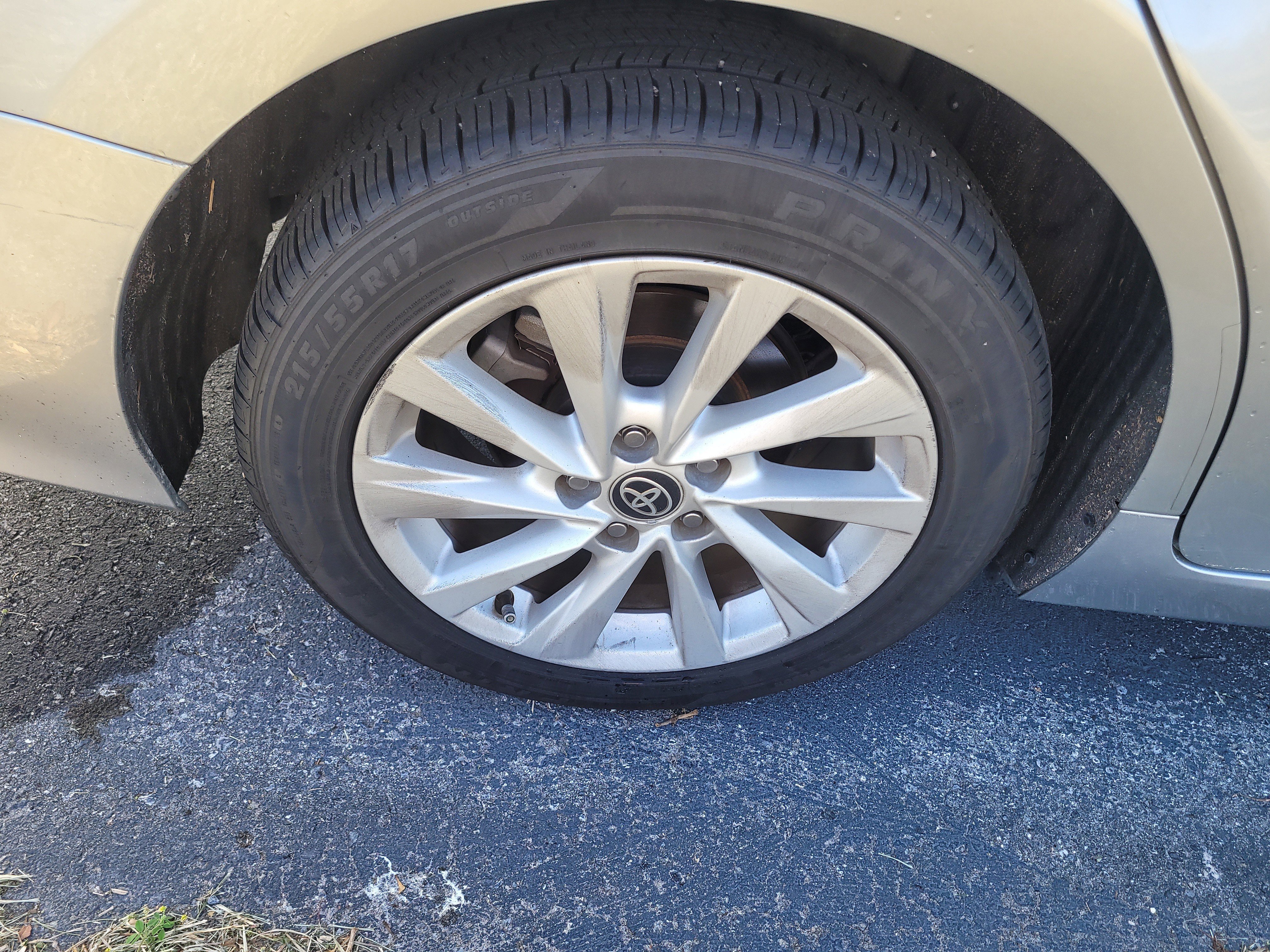 Used 2024 Toyota Camry LE w/ Convenience Package image 10