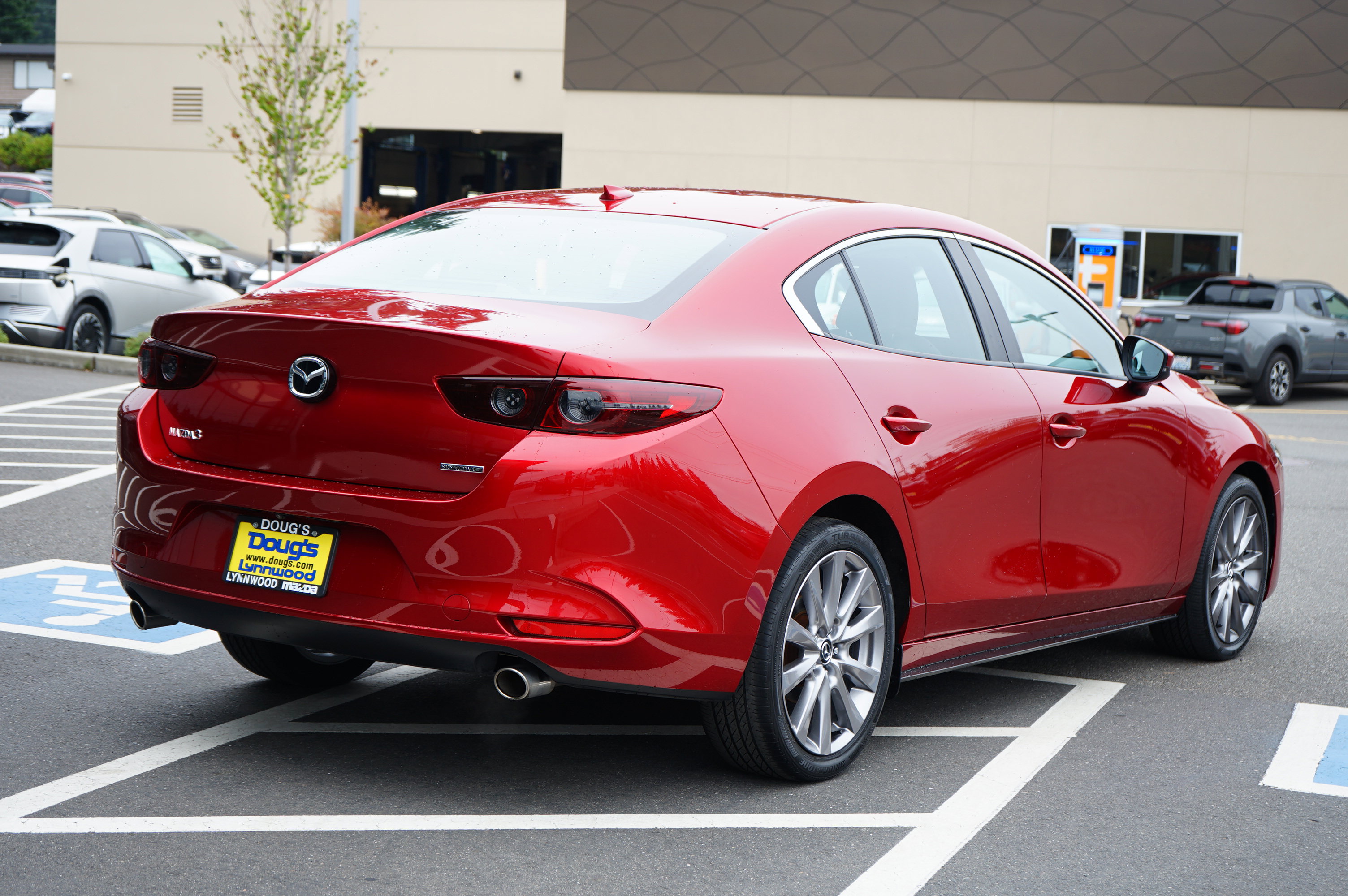 Used 2020 MAZDA MAZDA3 Sedan w/ Preferred Package image 3