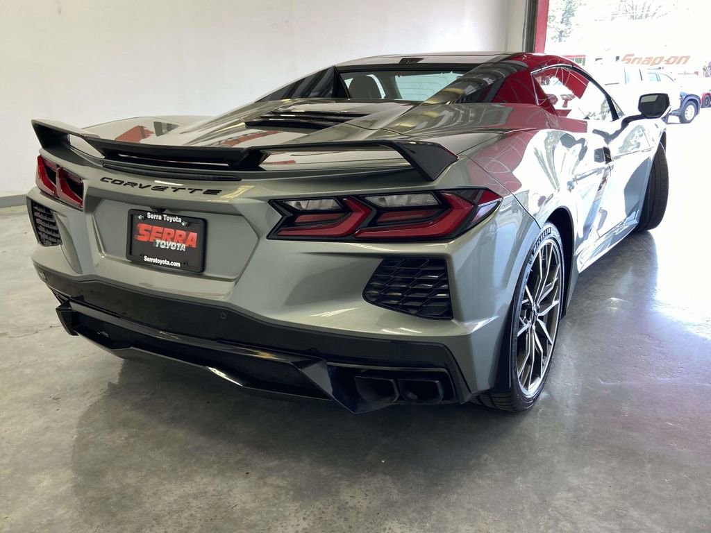 Used 2023 Chevrolet Corvette Stingray Premium Conv w/ Z51 Performance Package image 3