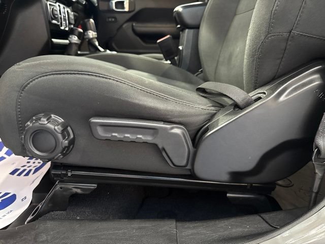 Used 2021 Jeep Gladiator Sport AWD/4WD image 26