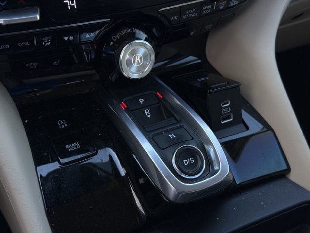 Certified 2025 Acura MDX w/ Technology Package FWD image 18