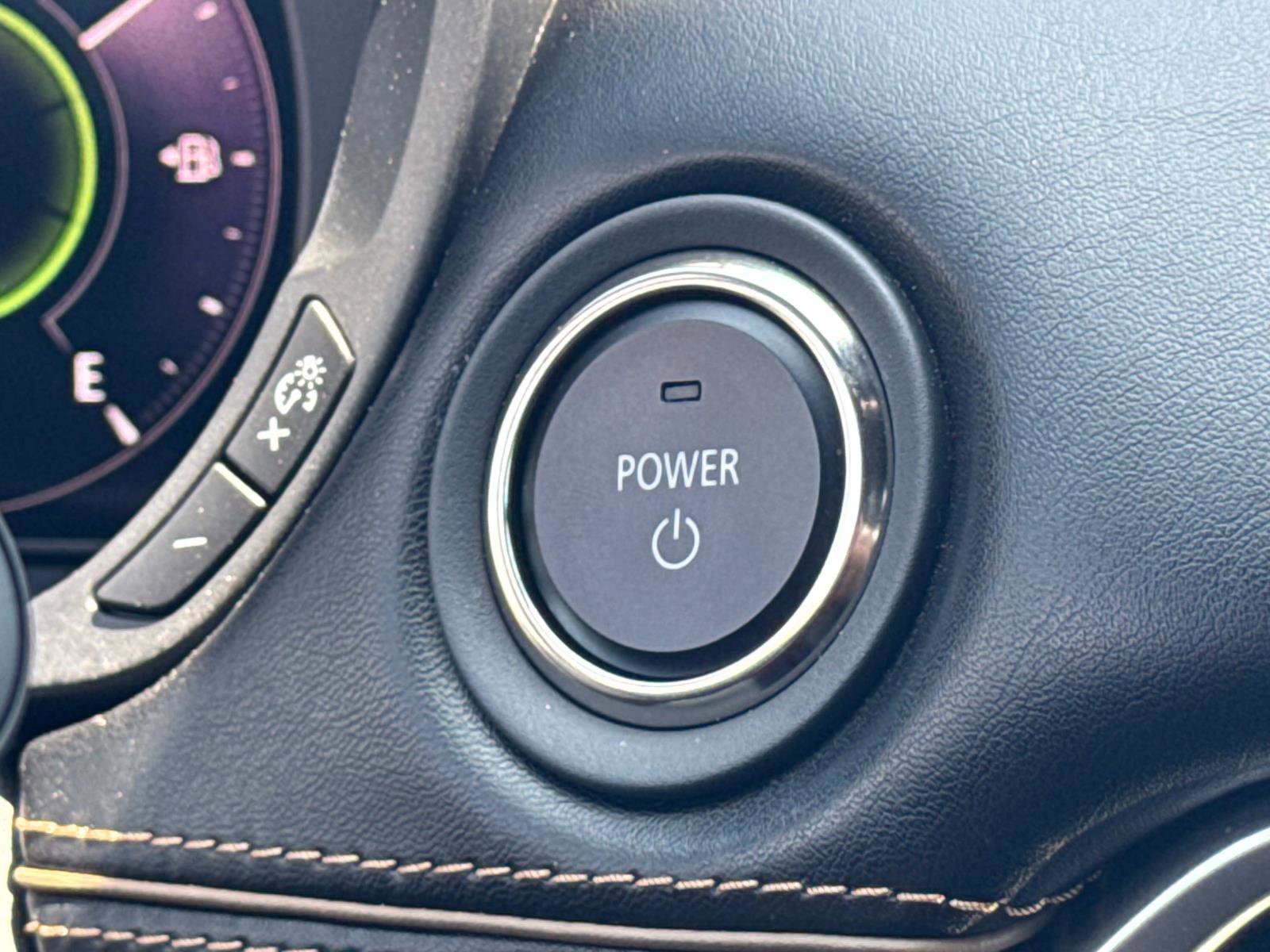 Certified 2025 MAZDA CX-70 Plug-In Hybrid w/ Premium Plus image 17