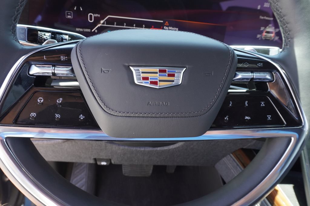 Certified 2026 Cadillac Escalade Platinum Sport w/ LPO, ONYX Package AWD/4WD image 20