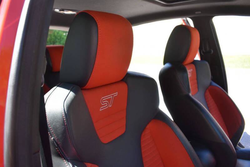 Used 2015 Ford Fiesta ST w/ ST Recaro Package FWD image 37