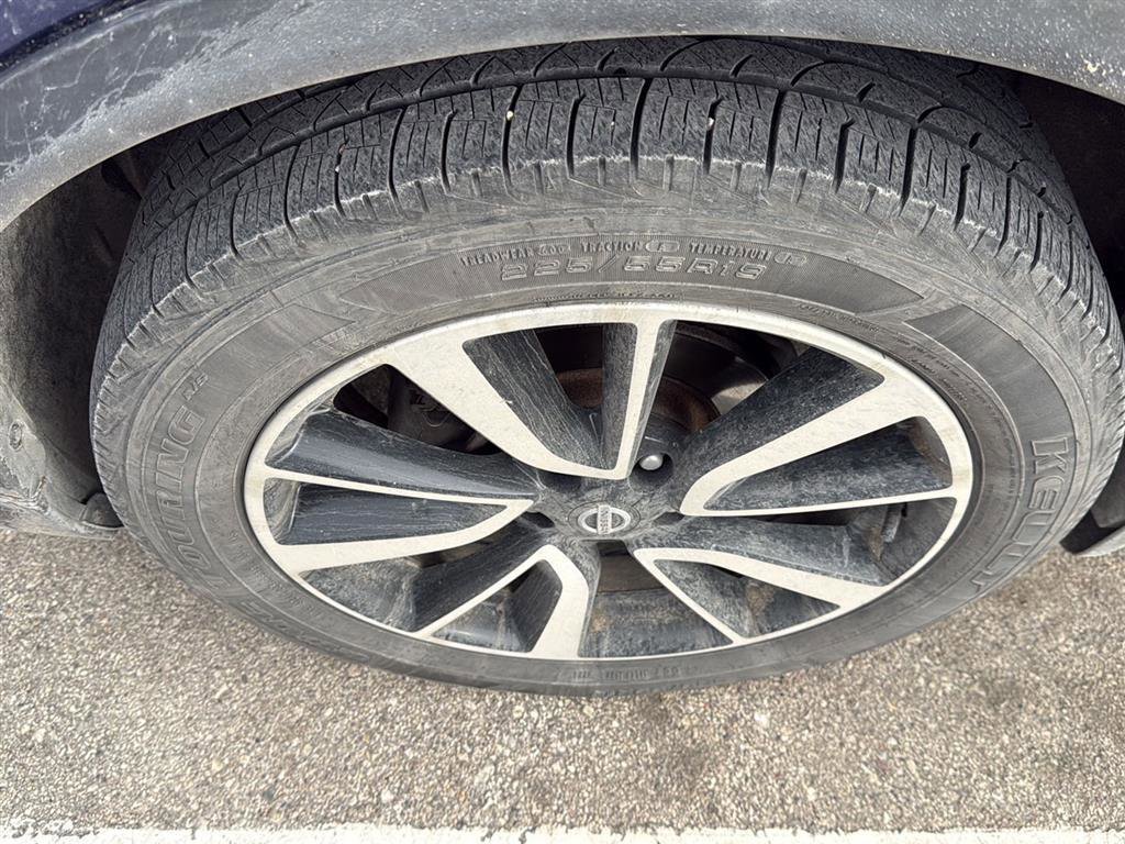 Used 2017 Nissan Rogue SL image 7