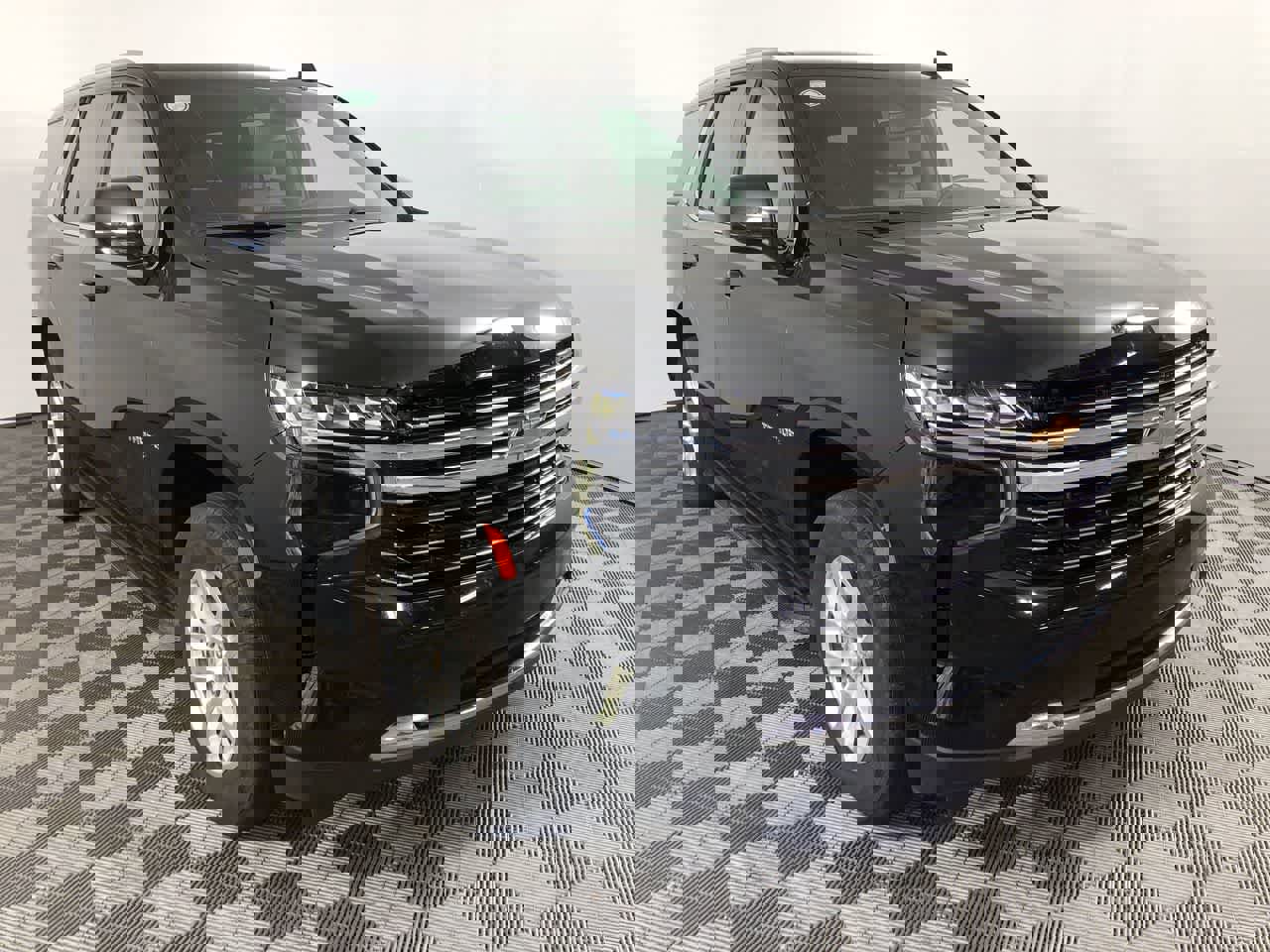 Used 2024 Chevrolet Tahoe LT image 2